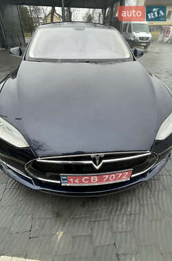 Лифтбек Tesla Model S 2014 в Ивано-Франковске