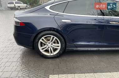 Лифтбек Tesla Model S 2014 в Ивано-Франковске