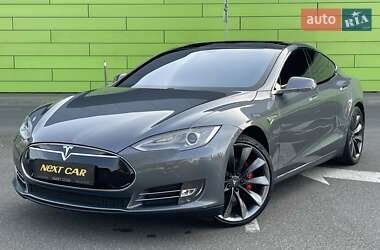 Tesla Model S 2013