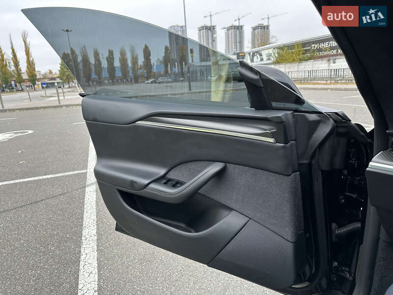 Ліфтбек Tesla Model S 2021 в Києві