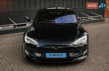 Tesla Model S 2016