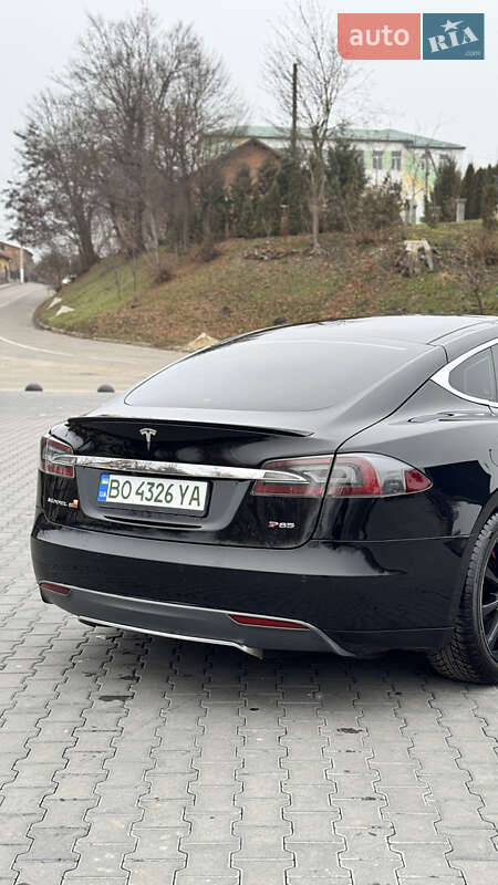 Ліфтбек Tesla Model S 2014 в Зборові