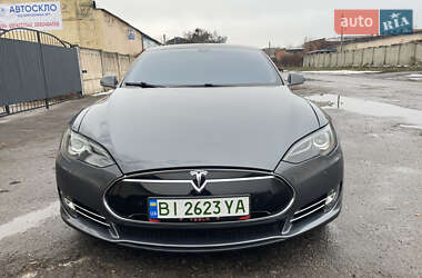 Tesla Model S 2013