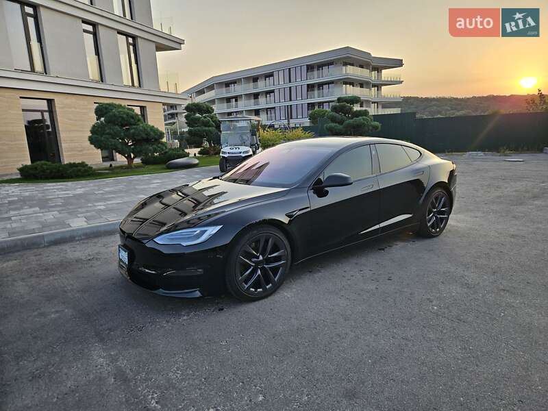 Лифтбек Tesla Model S 2021 в Киеве