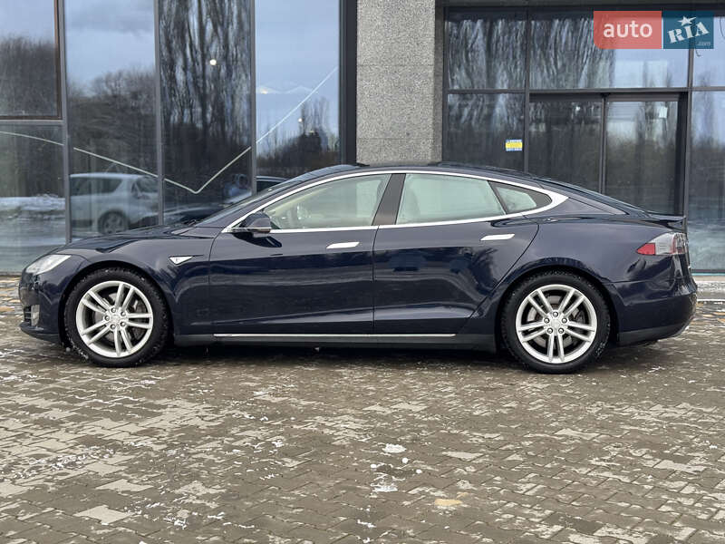 Лифтбек Tesla Model S 2015 в Ровно фото 6 Лифтбек Tesla Model S 2015 в Ровно