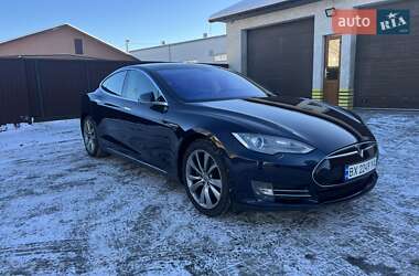 Tesla Model S 2014