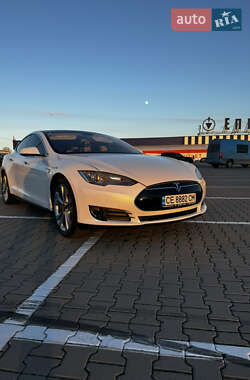 Лифтбек Tesla Model S 2013 в Черновцах