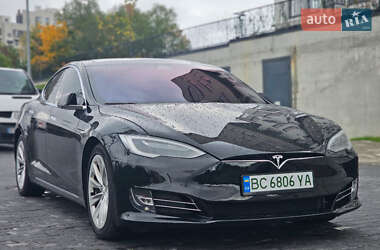 Ліфтбек Tesla Model S 2017 в Львові