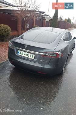 Ліфтбек Tesla Model S 2020 в Києві