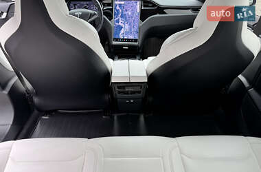 Лифтбек Tesla Model S 2019 в 
