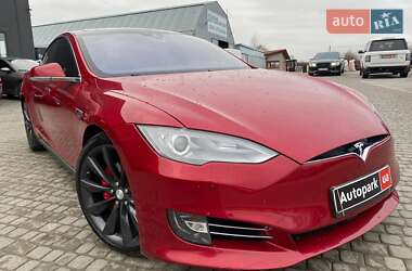 Ліфтбек Tesla Model S 2016 в Львові