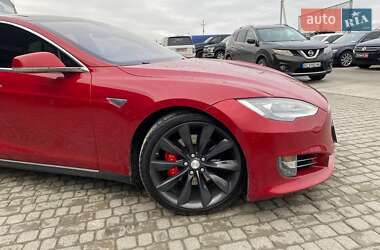 Ліфтбек Tesla Model S 2016 в Львові