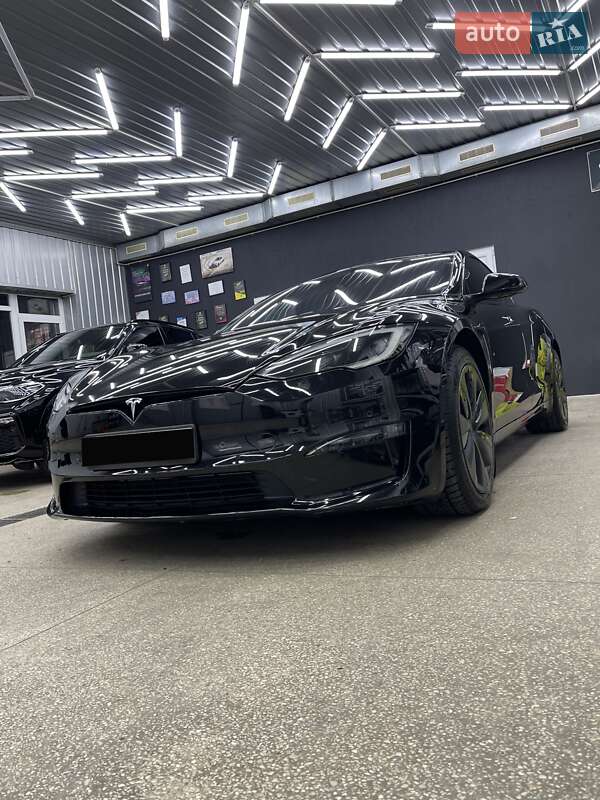 Лифтбек Tesla Model S 2022 в Виннице
