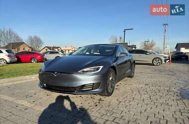 Tesla Model S 2019