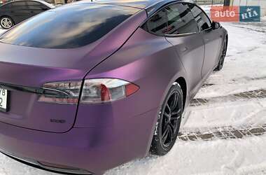 Ліфтбек Tesla Model S 2017 в 