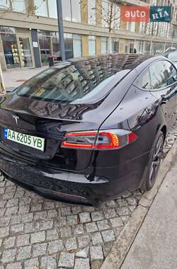 Ліфтбек Tesla Model S 2021 в Києві