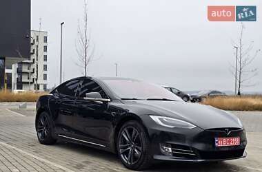 Ліфтбек Tesla Model S 2017 в Рівному