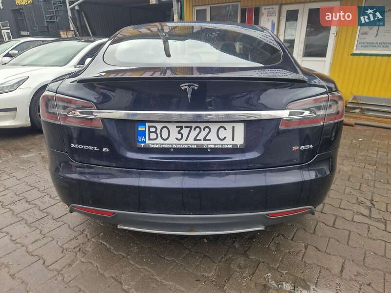 Ліфтбек Tesla Model S 2014 в Тернополі