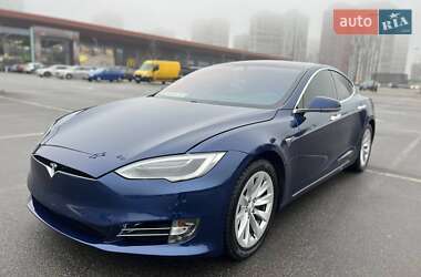 Ліфтбек Tesla Model S 2018 в Києві