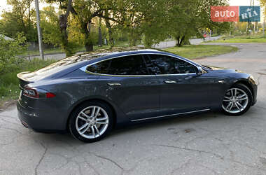 Tesla Model S 2015 Tesla Model S 2015