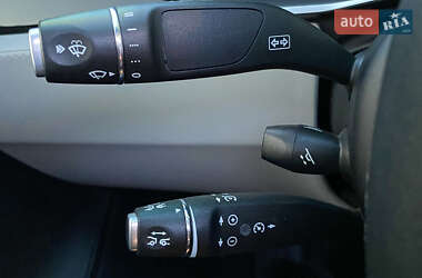 Лифтбек Tesla Model S 2015 в 