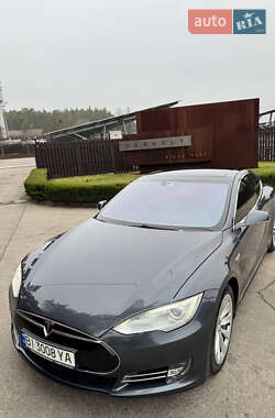 Ліфтбек Tesla Model S 2016 в Полтаві