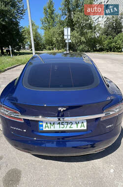 Лифтбек Tesla Model S 2017 в Житомире