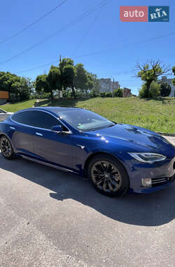 Лифтбек Tesla Model S 2017 в Житомире