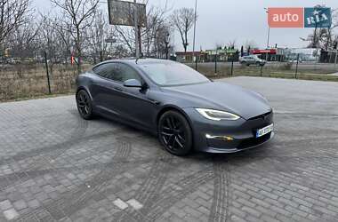 Tesla Model S 2021