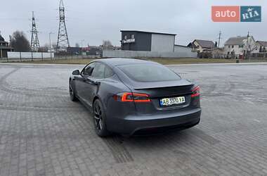 Лифтбек Tesla Model S 2021 в Виннице