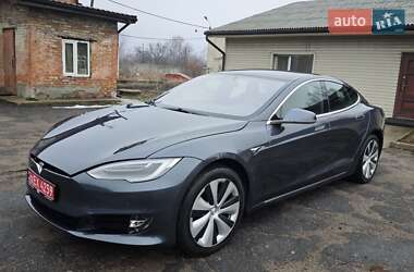 Ліфтбек Tesla Model S 2020 в Києві