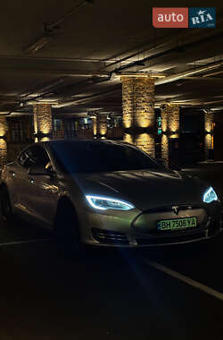 Tesla Model S 2013