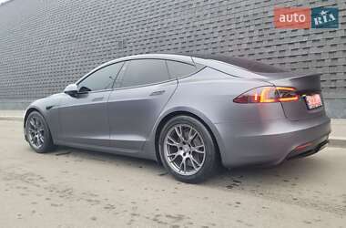 Лифтбек Tesla Model S 2022 в 