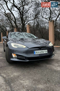 Ліфтбек Tesla Model S 2014 в Кропивницькому