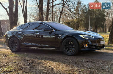 Лифтбек Tesla Model S 2021 в Кривом Роге