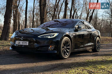 Лифтбек Tesla Model S 2021 в Кривом Роге