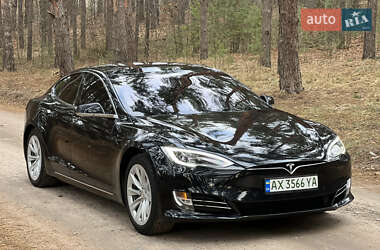 Ліфтбек Tesla Model S 2018 в Києві