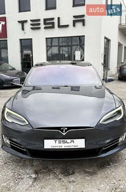 Лифтбек Tesla Model S 2017 в Виннице