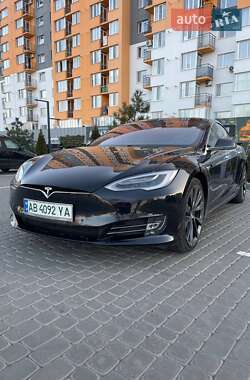 Tesla Model S 2018