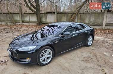 Ліфтбек Tesla Model S 2013 в Києві