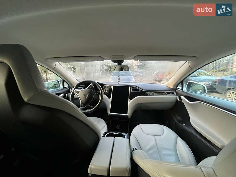 Лифтбек Tesla Model S 2014 в Львове фото 9 Лифтбек Tesla Model S 2014 в Львове