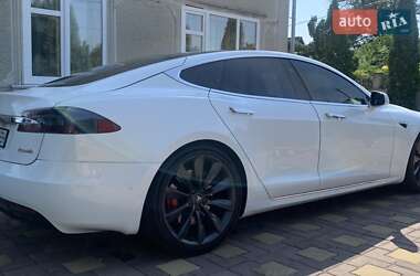 Ліфтбек Tesla Model S 2017 в 