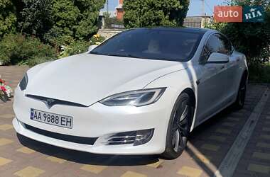 Tesla Model S 2017