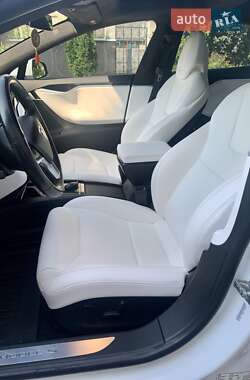 Лифтбек Tesla Model S 2017 в Киеве