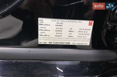 Ліфтбек Tesla Model S 2017 в 