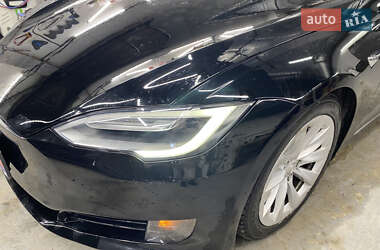 Ліфтбек Tesla Model S 2017 в 