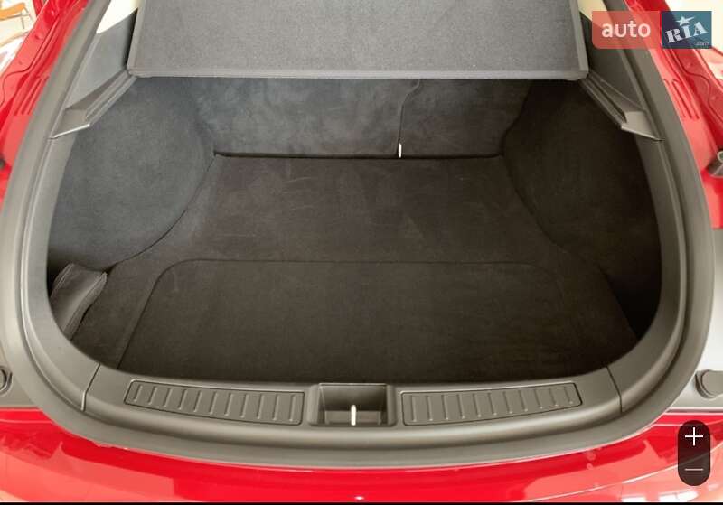 Лифтбек Tesla Model S 2018 в Киеве фото 15 Лифтбек Tesla Model S 2018 в Киеве