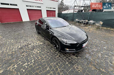 Лифтбек Tesla Model S 2014 в Киеве