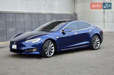 Ліфтбек Tesla Model S 2016 в Одесі