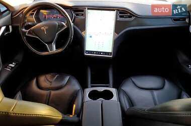 Ліфтбек Tesla Model S 2015 в 